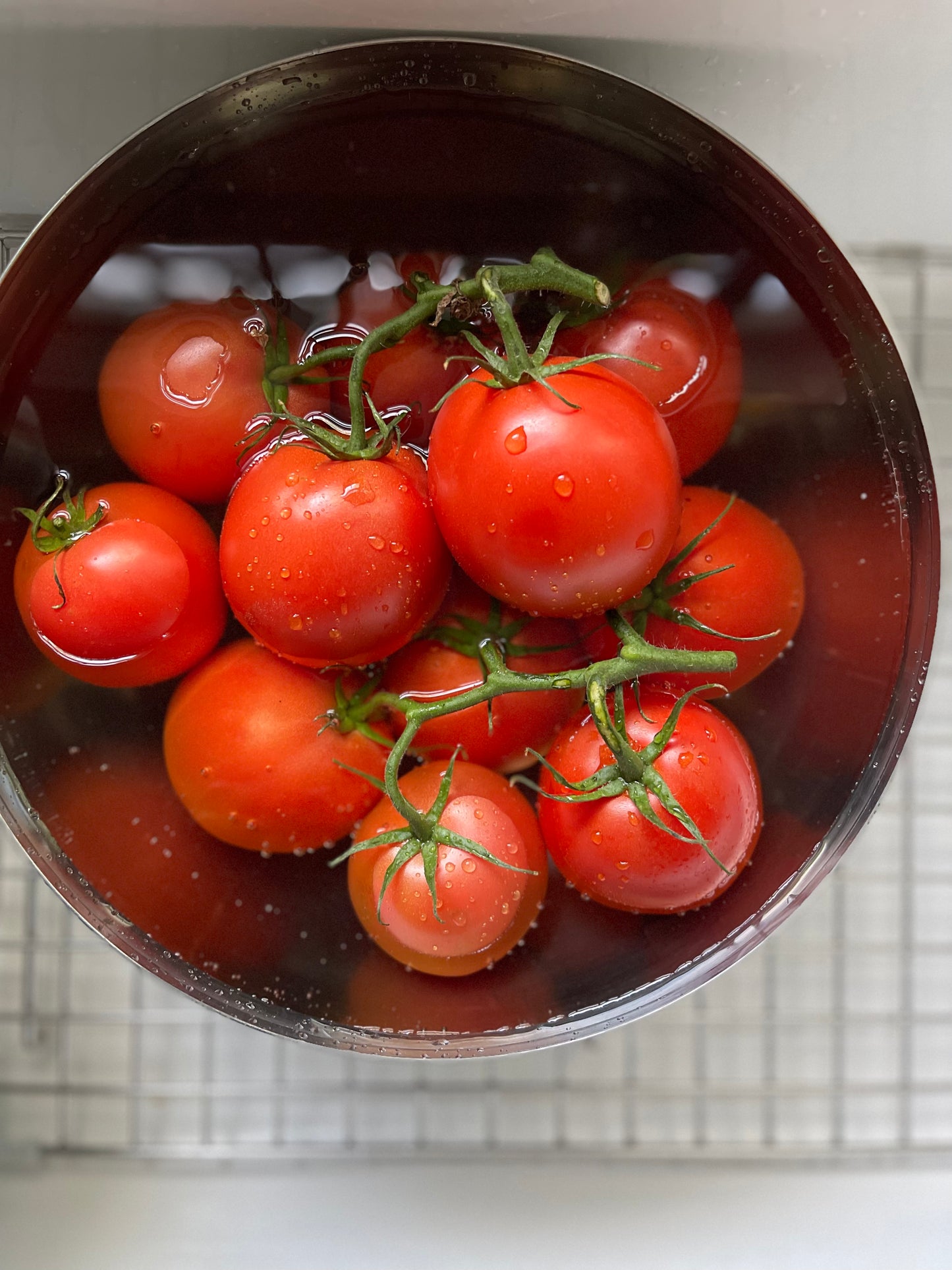 Magnuna Ya Oota: An Egyptian 3zouma Inspired by the Tomato